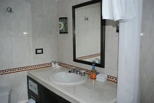 Anclas Hotel 3*